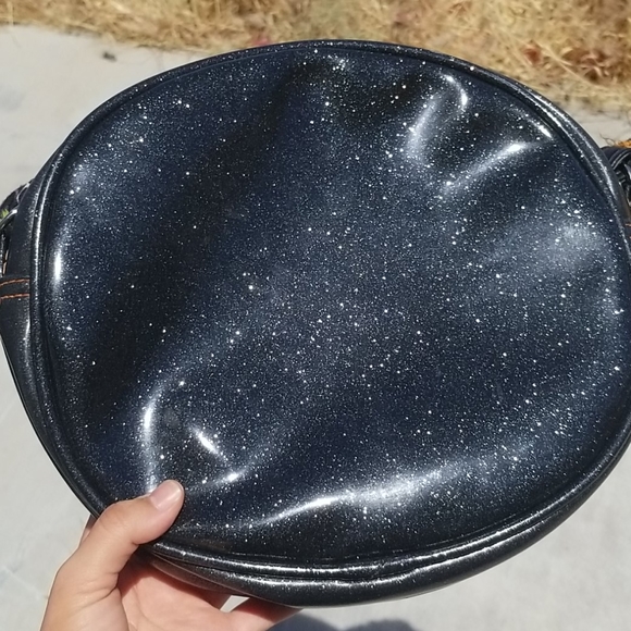 Love Pain and Stitches purse - Picture 2 of 3